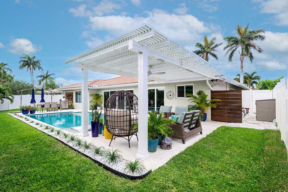 aria-aluminum-lattice-pergola-patio-cover