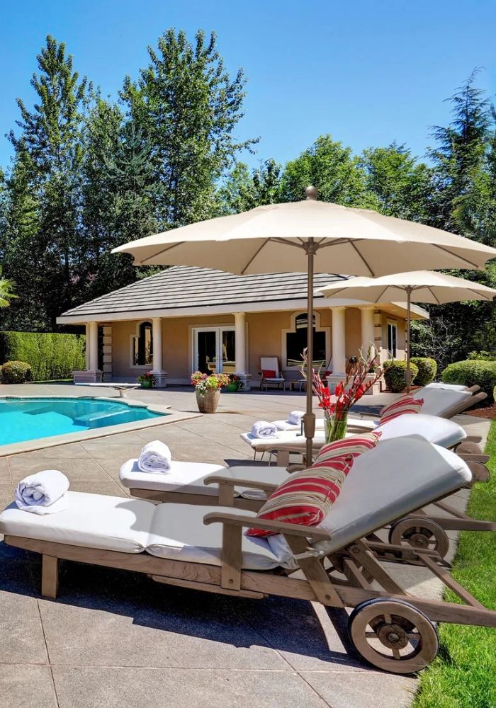 fiberbuilt-patio-umbrellas-residential