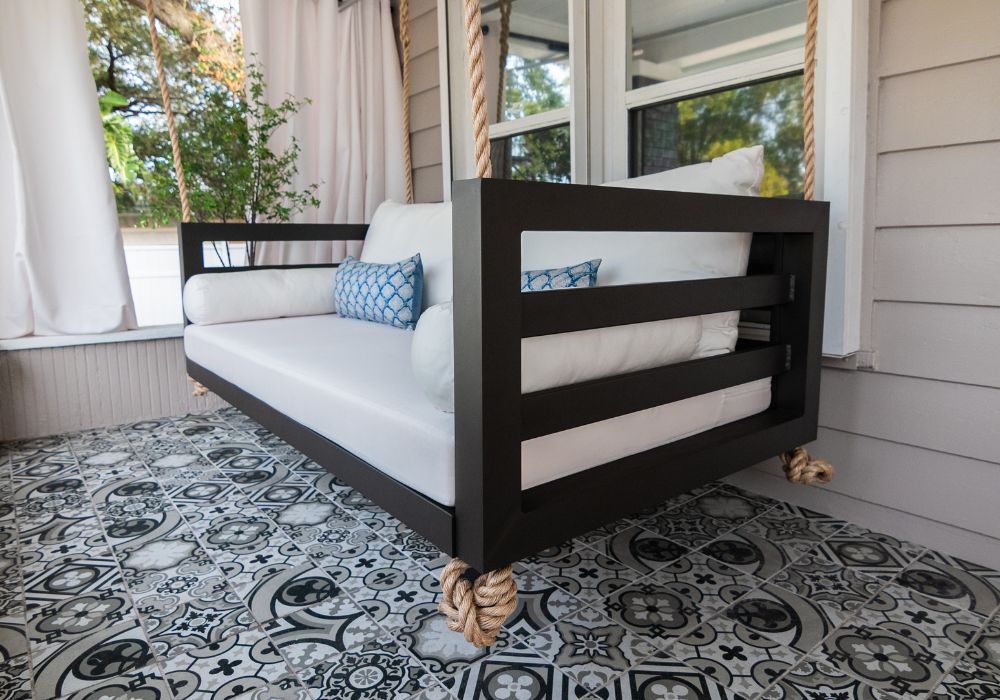 shirley-hanging-swing-bed-3