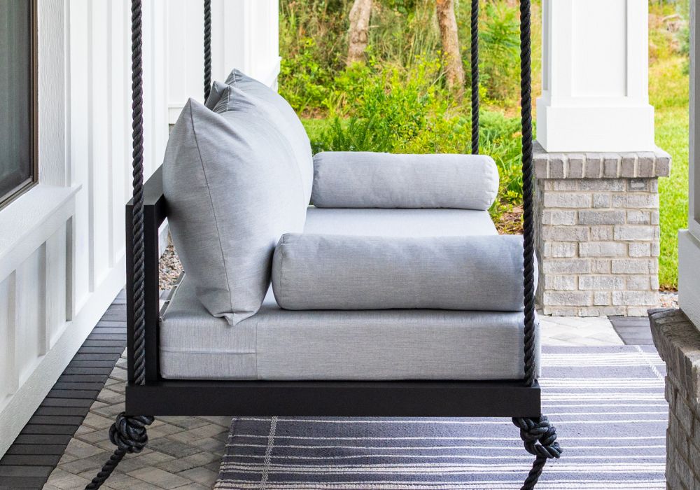 sophia-hanging-swing-bed
