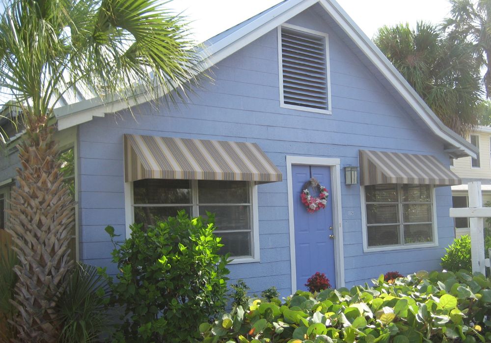 striped-fabric-traditional-awning-2