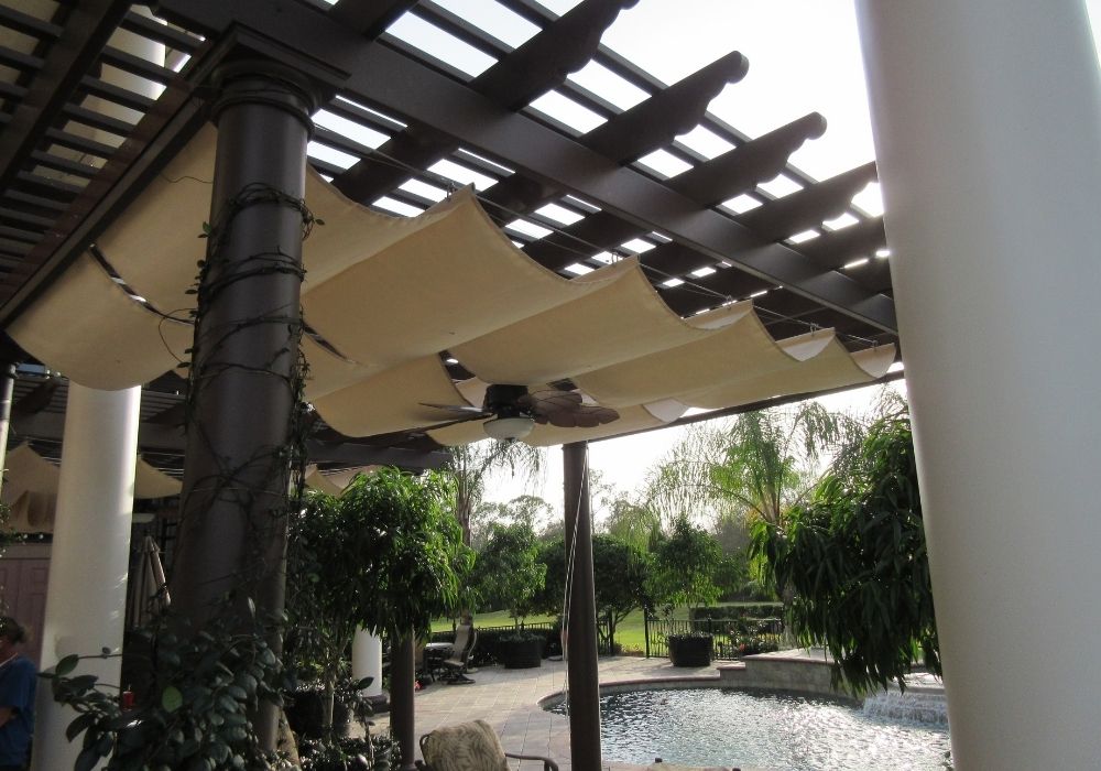 wireslide-pergola-canopy-tan-3