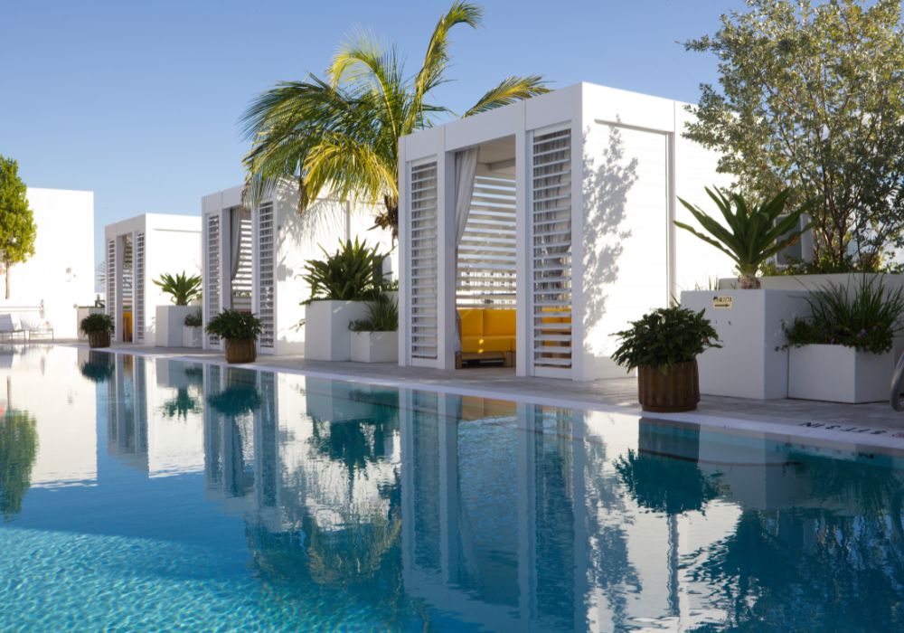 Arylo Wynwood Hotel – Azenco R-Shade Pergola With SIP Panel